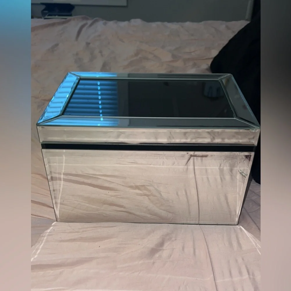 Mirrored Jewelry Box(never used)